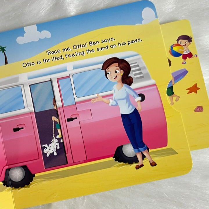 At The Beach (Push & Pull Board Book)